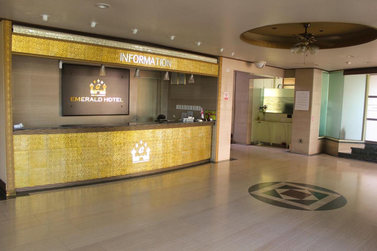Emerald Hotel Jeju Exterior foto