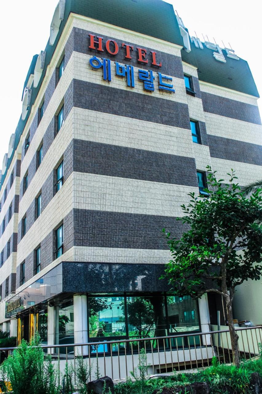 Emerald Hotel Jeju Exterior foto